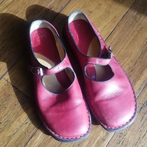 Born leather mary jane style shoes